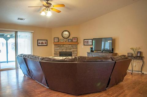 2606 E Cherry Ave, Visalia, CA 93292 photo 11