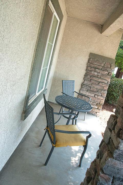 2606 E Cherry Ave, Visalia, CA 93292 photo 5