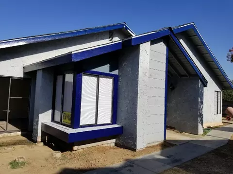 815 E Harold Ave, Visalia, CA 93292 photo 2