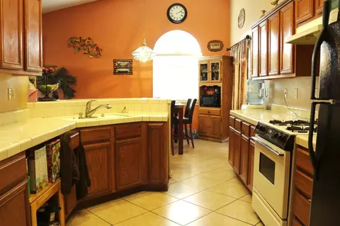 4100 E Sue Ave, Visalia, CA 93292 photo 7