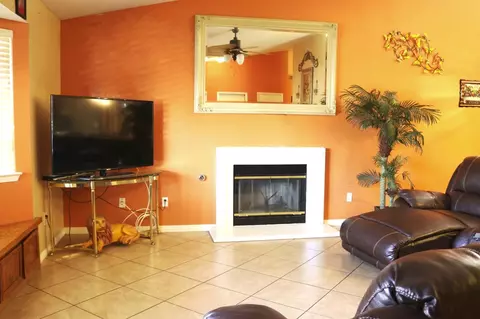 4100 E Sue Ave, Visalia, CA 93292 photo 3