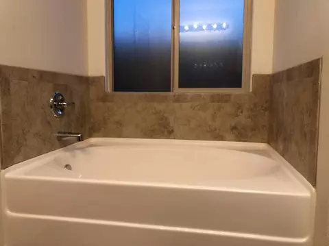 939 E Vine Ct E, Visalia, CA 93292 photo 12