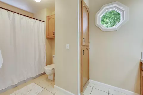 2828 E Parker Ct, Visalia, CA 93292 photo 14
