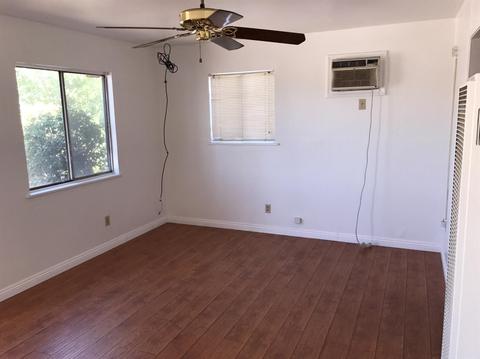 618 N E St, Tulare, CA 93274 photo 4