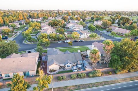 316 Avalon Dr, Lemoore, CA 93245 photo 32