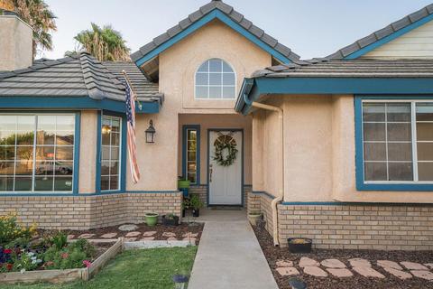 316 Avalon Dr, Lemoore, CA 93245 photo 4
