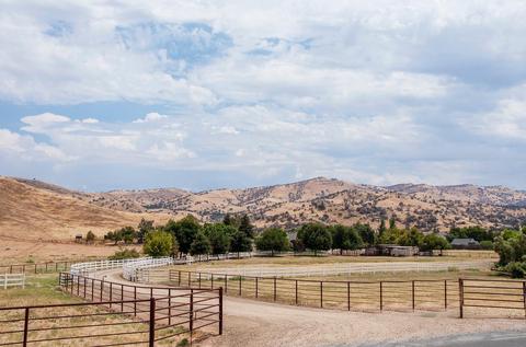 31024 Fritz Dr, Exeter, CA 93221 photo 1