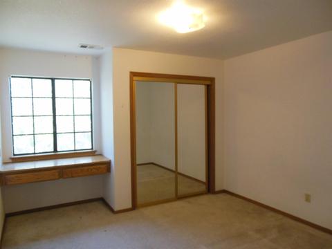 690 Montecito Ct, Lemoore, CA 93245 photo 9