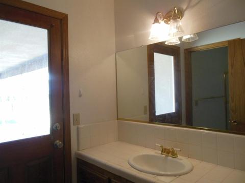 690 Montecito Ct, Lemoore, CA 93245 photo 11