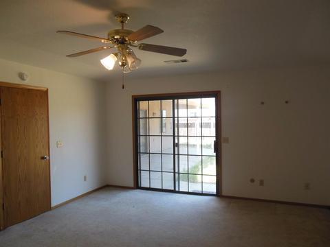 690 Montecito Ct, Lemoore, CA 93245 photo 14