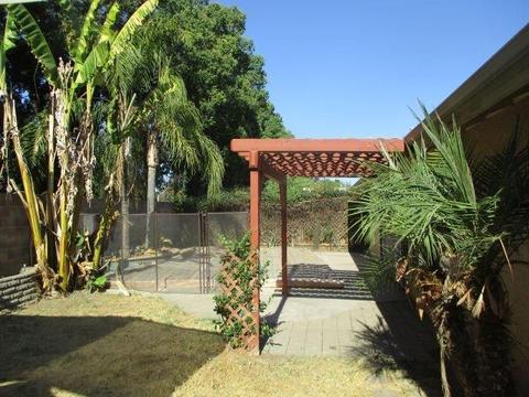 4135 E Laurel Ave, Visalia, CA 93292 photo 4