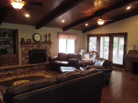 3107 E Cross Ave, Tulare, CA 93274 photo 6