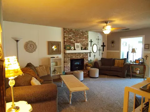 513 S Belmont Rd, Exeter, CA 93221 photo 5