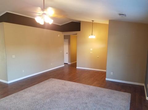 3635 E Stapp Ave, Visalia, CA 93292 photo 10