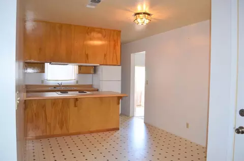 425 W Spring Ln, Lemoore, CA 93245 photo 9