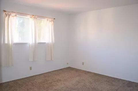 425 W Spring Ln, Lemoore, CA 93245 photo 13