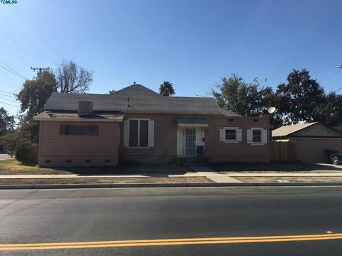 128 E Myrtle St, Hanford, CA 93230 photo 1