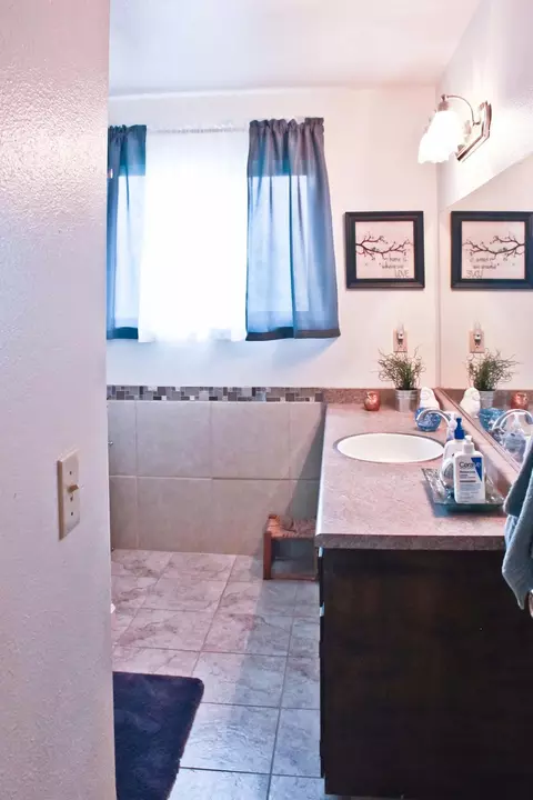 11687 Carleton Ave, Tulare, CA 93274 photo 21
