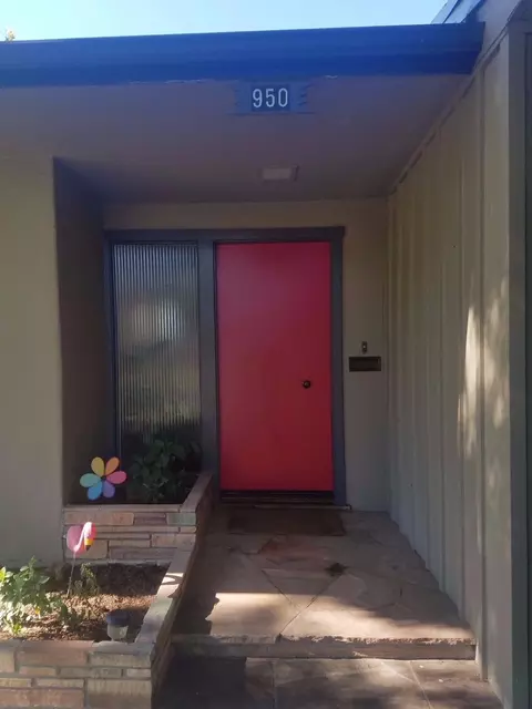 950 E Cross Ave, Tulare, CA 93274 photo 3