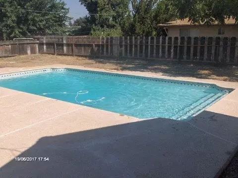 398 S Orange Ave, Exeter, CA 93221 photo 11