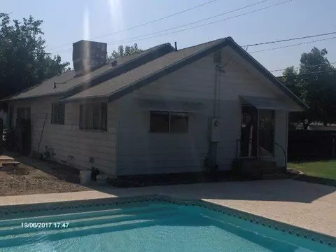 398 S Orange Ave, Exeter, CA 93221 photo 4