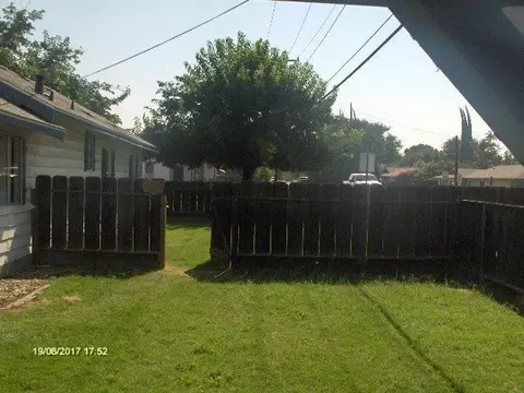 398 S Orange Ave, Exeter, CA 93221 photo 6