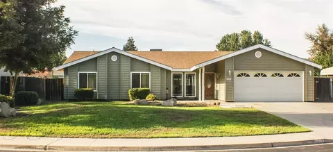 1212 E Rose Ct, Visalia, CA 93292 photo 1