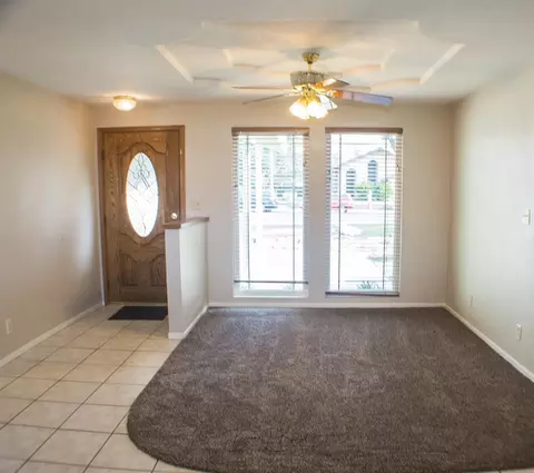 1212 E Rose Ct, Visalia, CA 93292 photo 7