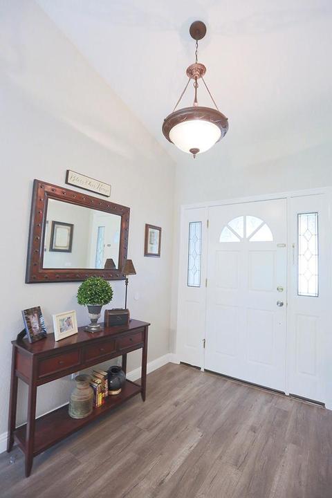 547 E Vine Ct, Visalia, CA 93292 photo 5