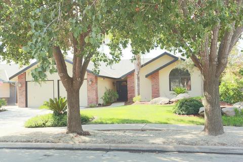 547 E Vine Ct, Visalia, CA 93292 photo 2