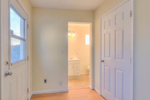 597 W Prosperity, Tulare, CA 93274 photo 22