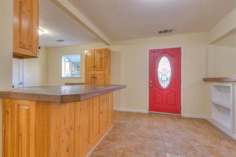 597 W Prosperity, Tulare, CA 93274 photo 27
