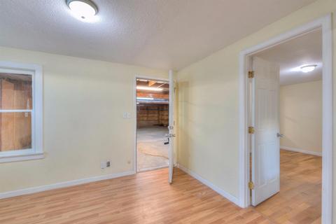597 W Prosperity, Tulare, CA 93274 photo 17