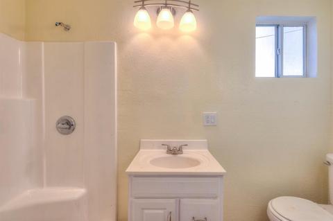 597 W Prosperity, Tulare, CA 93274 photo 23