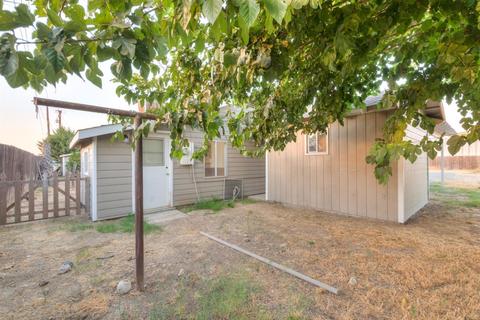 597 W Prosperity, Tulare, CA 93274 photo 33