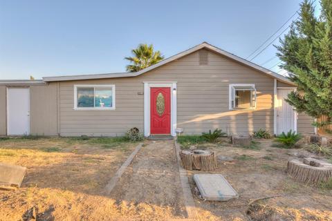 597 W Prosperity, Tulare, CA 93274 photo 1