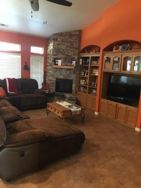 701 Davis Ave, Exeter, CA 93221 photo 2
