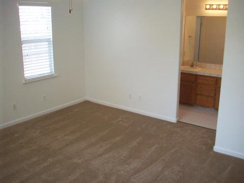 1666 Castle Way, Lemoore, CA 93245 photo 16