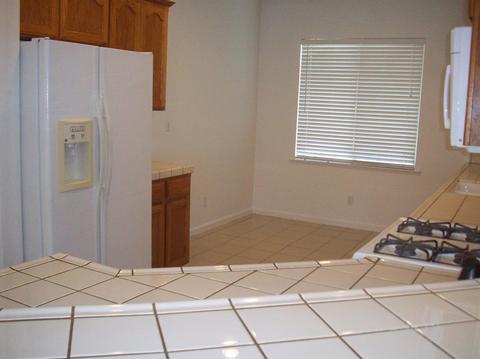1666 Castle Way, Lemoore, CA 93245 photo 38