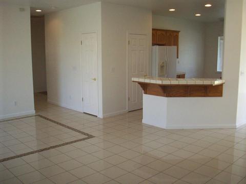 1666 Castle Way, Lemoore, CA 93245 photo 11