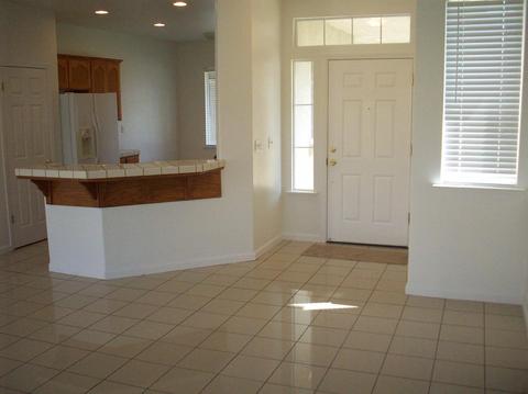 1666 Castle Way, Lemoore, CA 93245 photo 12