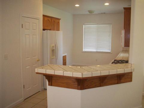 1666 Castle Way, Lemoore, CA 93245 photo 34