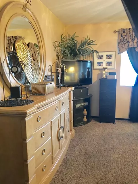 215 E Robin Ave, Visalia, CA 93291 photo 25