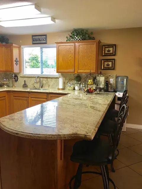 215 E Robin Ave, Visalia, CA 93291 photo 15