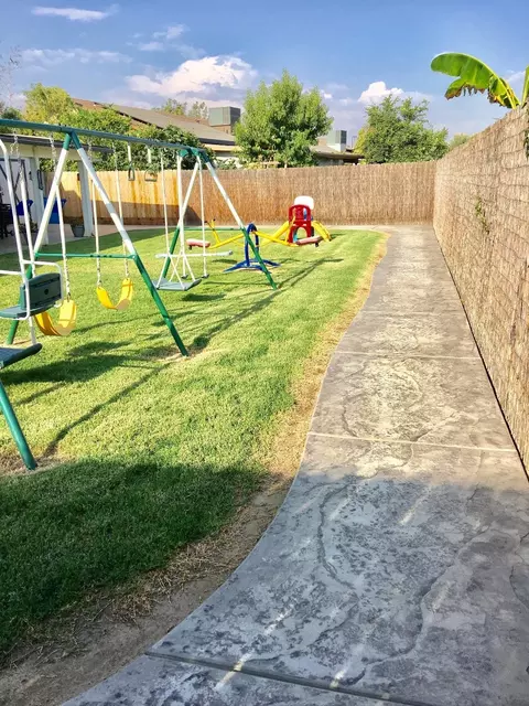 215 E Robin Ave, Visalia, CA 93291 photo 38