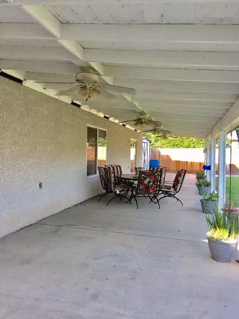 215 E Robin Ave, Visalia, CA 93291 photo 28