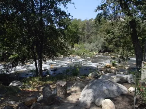 42353 Sierra Dr, Three Rivers, CA 93271 photo 7
