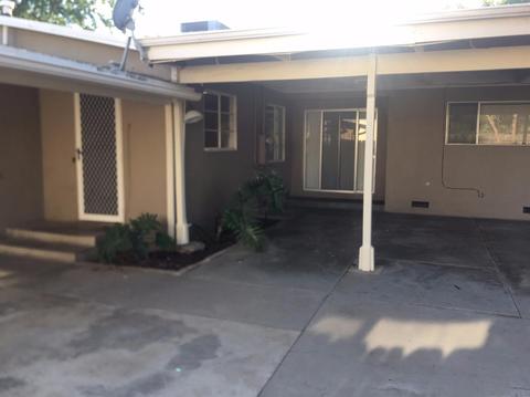 916 E Kaweah Ave, Visalia, CA 93292 photo 12