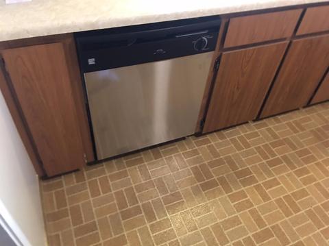 916 E Kaweah Ave, Visalia, CA 93292 photo 9