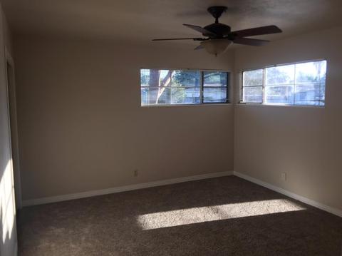 916 E Kaweah Ave, Visalia, CA 93292 photo 10